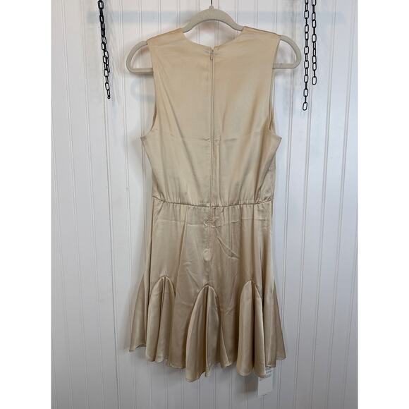 NWT Abercrombie and Fitch Pleated Mini Dress Gold Plunged Party Flared Size M - Picture 3 of 6